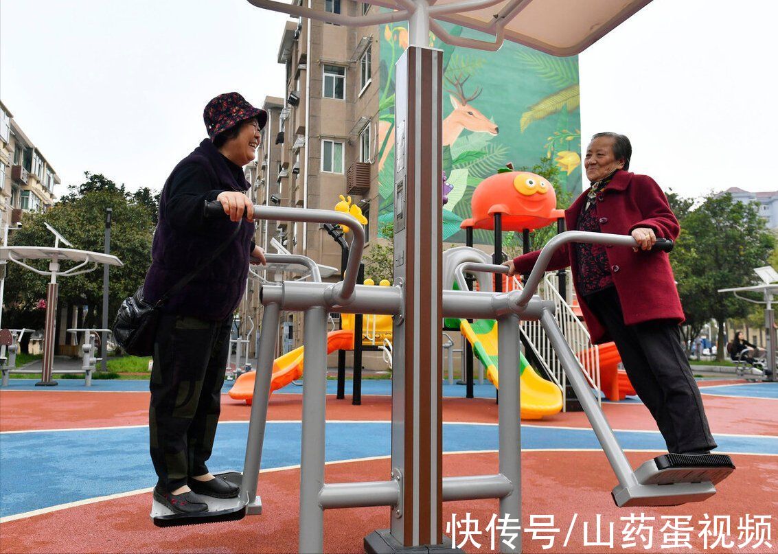 物业|给老人买房，最应看重哪些条件？记住这七点就够了