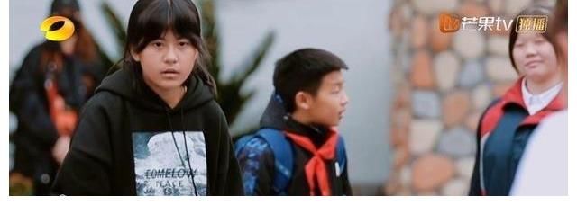 为了逗乐小女孩,张继科不惜“打假球”?网友:太赞了!