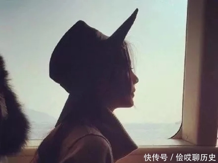 头像|原宿风·微丧·头像:我从未拥有过你一秒钟,心里却失去你千万次