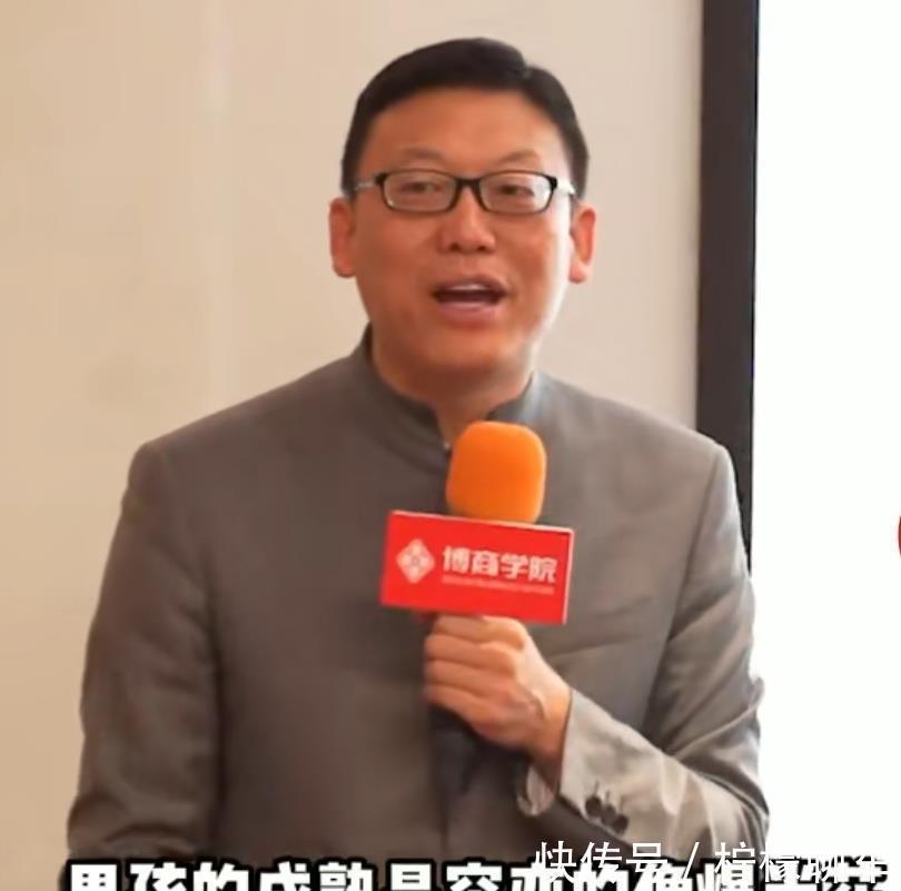 男孩儿|男孩的成熟和女孩的成熟不一样!父母不会教,孩子一辈子都长不大