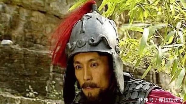 击败|此人深受刘备喜爱，曾击败张飞庞统，为何诸葛亮却将其斩杀？