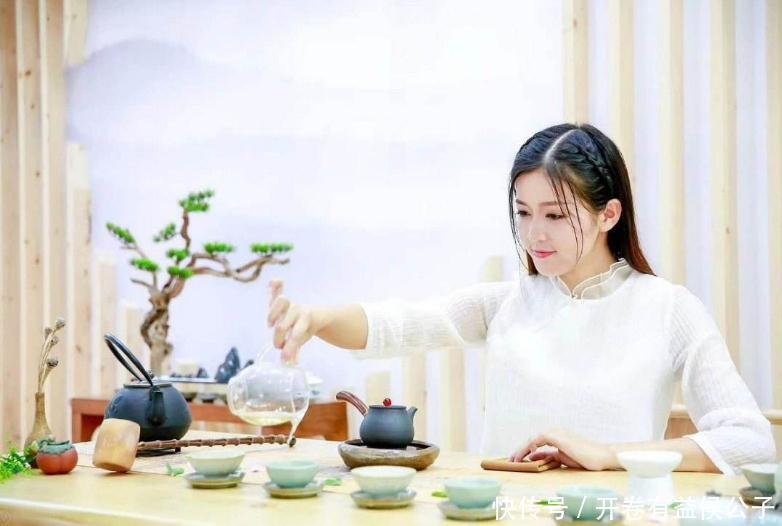 情商|所谓的情商,最后只是把你变成了一个戴着面具的假人而已