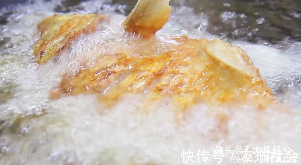 红烧鱼的家常做法,鱼肉鲜嫩入味,解馋又下饭,出锅连汤汁都不剩