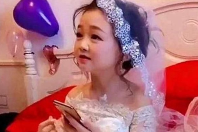 残疾人|“袖珍女孩”潘丽炫:0.9米嫁1米75小伙,不听劝告生娃后咋样了?