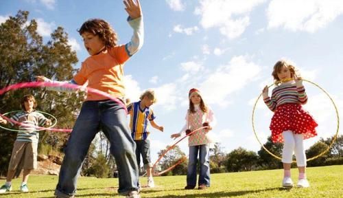 行为|孩子有这3种“懂事”行为，暗示长大后情商低，家长别不当回事