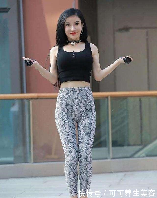 裤装 紫色打底裤搭配白色上衣,好看又时尚,遮肉效果极好!