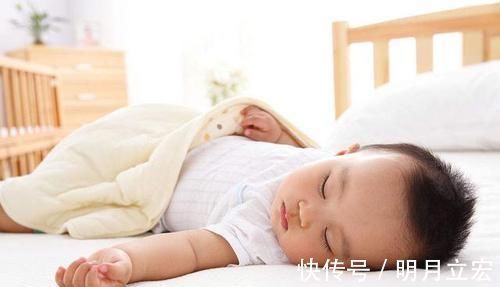 睡眠质量|孩子睡得太好不全是好事，4种情况要及时叫醒，对孩子发育无益