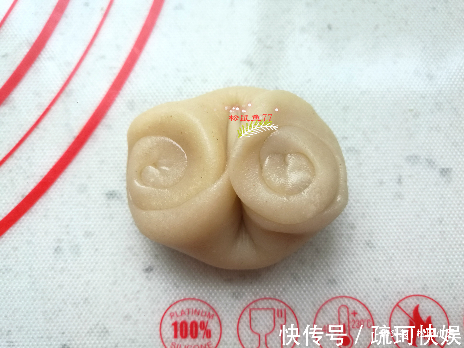 面团|家里有电饼铛吗来做个红豆酥吧，一碰就掉渣，比烤箱版还好吃