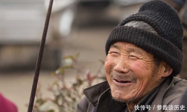 酒席&老祖宗忠告:“钱三不借,礼三不随,路三不走”懂得人不会差