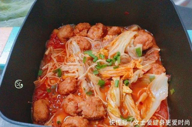 天冷,我家经常做这一锅炖,做法无难度,麻辣鲜香,好吃过瘾