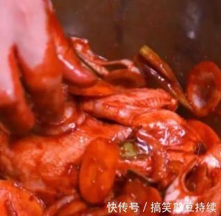 腌肉料|1只鸡1个电饭锅，无需1滴水1滴油，出锅香嫩多汁入味，比烤鸡好吃