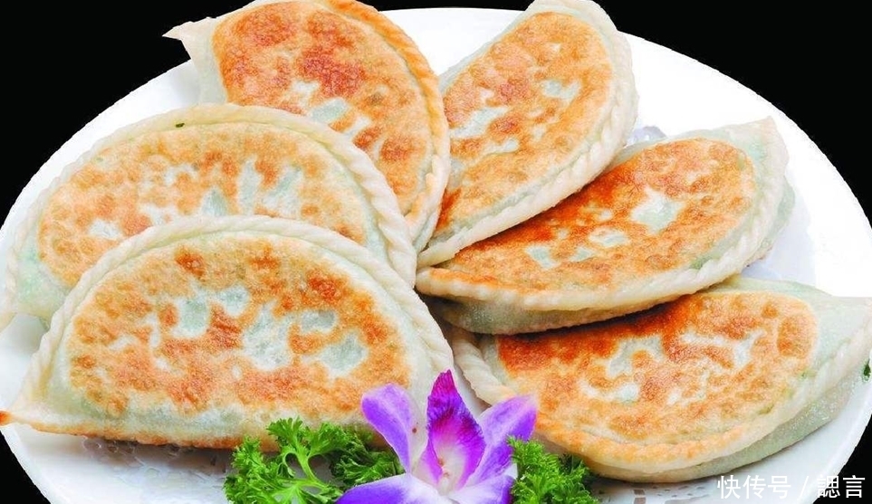 韭菜|无需揉面,无需擀面,也可以做的皮薄馅足的韭菜盒子,一次吃5个