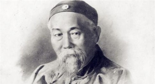 谭绍光|李鸿章亲设“鸿门宴”，八位将军欣然赴宴，筷子没动却已人头落地