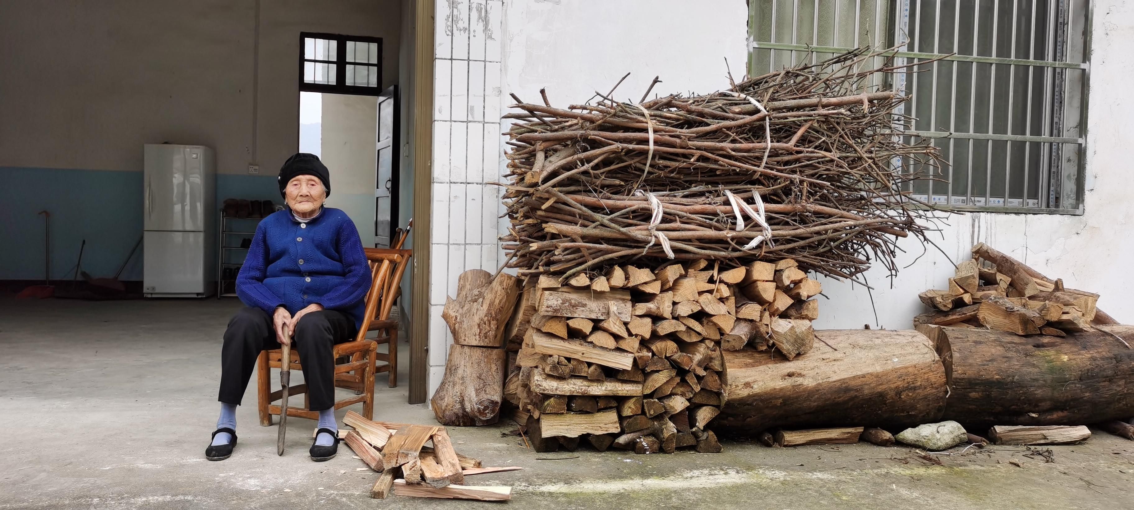 湖北通城：百岁老人的长寿之道