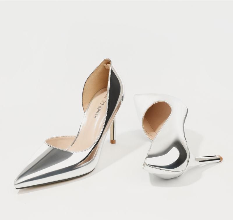 百搭 女人对高跟鞋情结不必多说! 性感从脚开始, 每个女人都爱穿高跟鞋