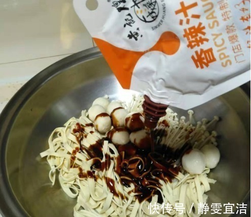 一到冬天,就馋这道菜,10块钱煮一锅,喷香下饭,特舒服