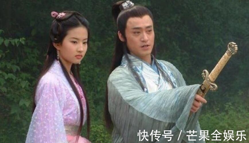 金庸!被金庸删了又改的高手是谁?父亲母亲威名远播,女儿一出场即巅峰