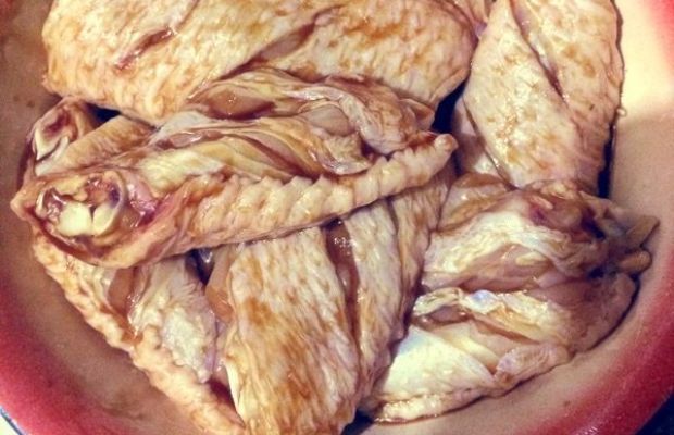 自从我学会了做此下酒菜，隔三差五就要做一次，醇香劲辣太好吃！