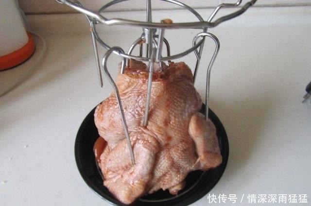 10种腌料做出吊炉烤鸡,配方及制作流程全部公开,喜欢的收藏吧