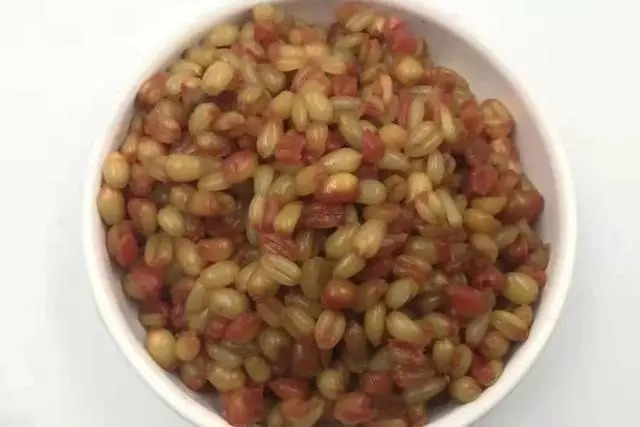 小鲫鱼泛滥，饵料下水就被抢？用了这几招上的都是大板鲫！