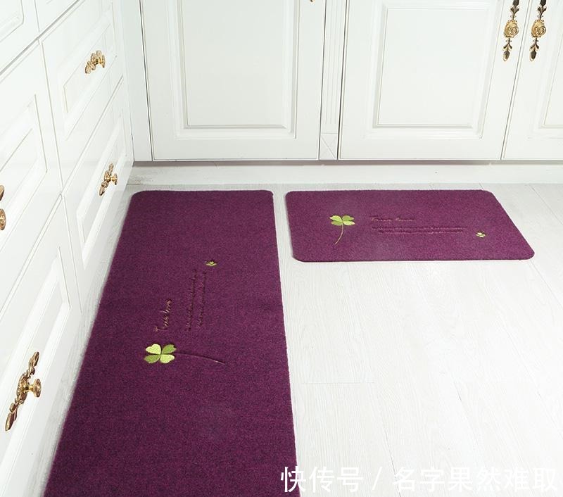 卫生间|去了舅舅家才发现，有钱人卫生间不装毛巾架，看看下图，太上档次！