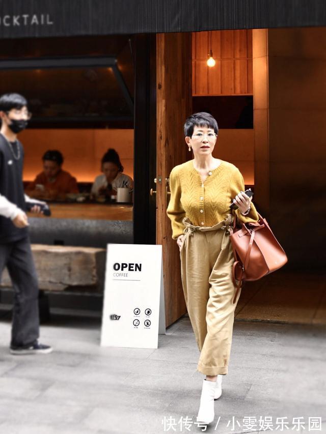 穿搭|60岁女人开年怎么穿才好看？学她们这样搭，比穿红色还喜庆时髦