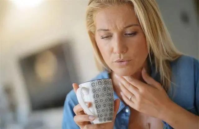 一饿就感觉心慌、手抖、无力，是咋回事？今天就告诉你答案