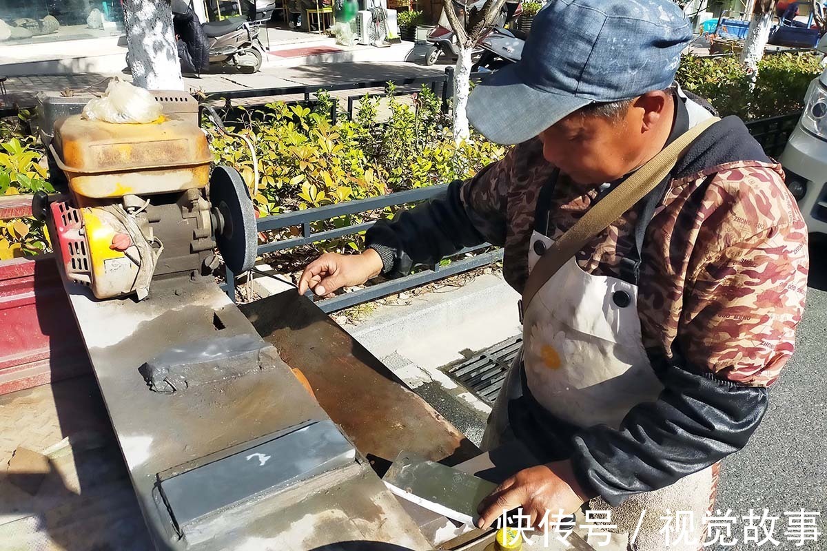 大叔!山村大叔挣钱有方,把“兴趣”做成事业,1天收入1000元