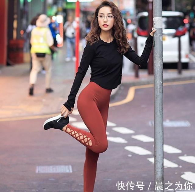 打底裤 -紧身打底裤美女,展现出女神般的曼妙身姿,同时秀出女性温柔气息