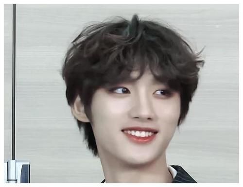 马嘉祺|时代少年团镜头被剪,要不是马嘉祺转头了,可就要被后期“骗”了