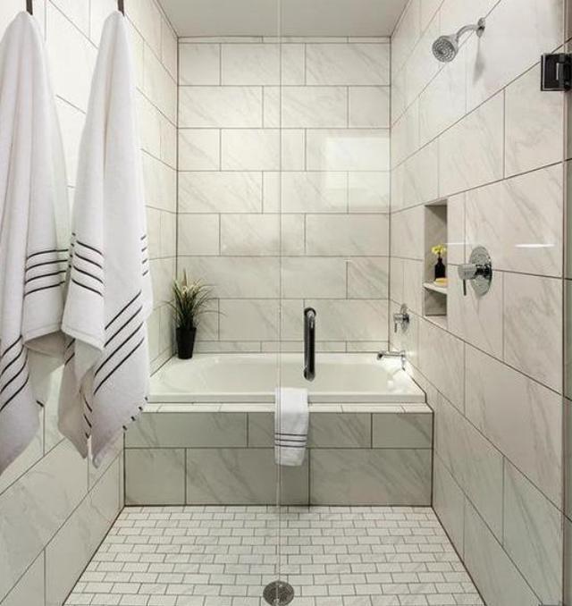 装修|卫生间贴瓷砖,记得提醒师傅留空一排,不敢偷工耍滑,质量杠杠的