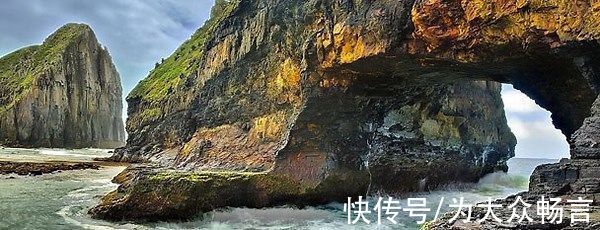 荒野|世界风光欣赏——南非荒野海岸地区的“墙中洞”拱门