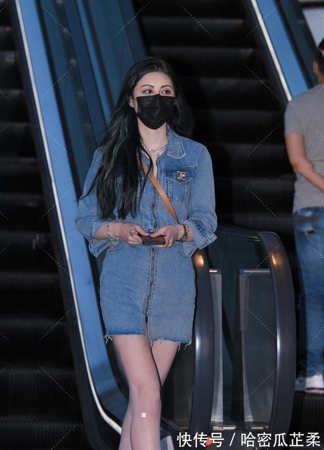 包臀裙 低腰修身的开叉包臀裙,个性靓丽又显身材,增添气质