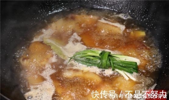 过年猪|五花肉这样做太香了,食材简单,步骤详细,吃一次就念念不忘