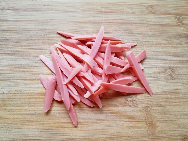 想吃炒面，自己在家就能做，简单几步就出锅，经济又实惠