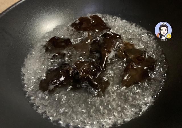 凉水|番茄还可以包饺子，鲜美多汁不油腻，比肉馅还香，太好吃了
