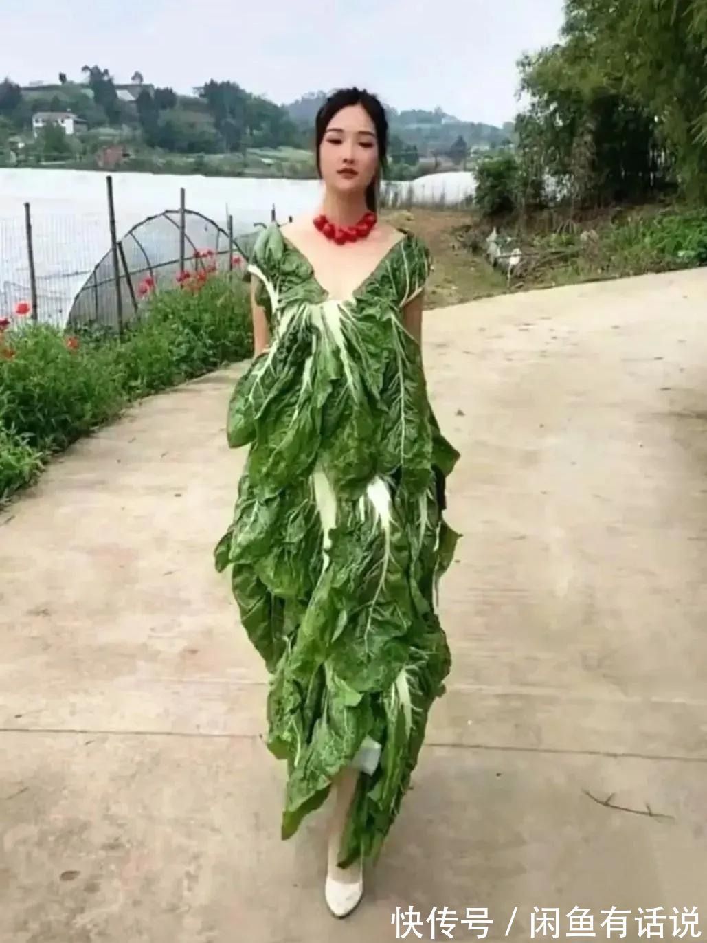 城乡|身在城乡结合部,心在巴黎时装周,“纯天然服装秀”走出超模步伐