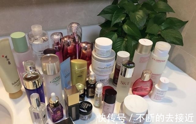 护肤品|建议女人:逛街时遇到这3种护肤品,别犹豫,人气口碑俱佳