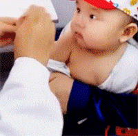 |搞笑GIF:这哥们的气质,我一辈子都不想学来