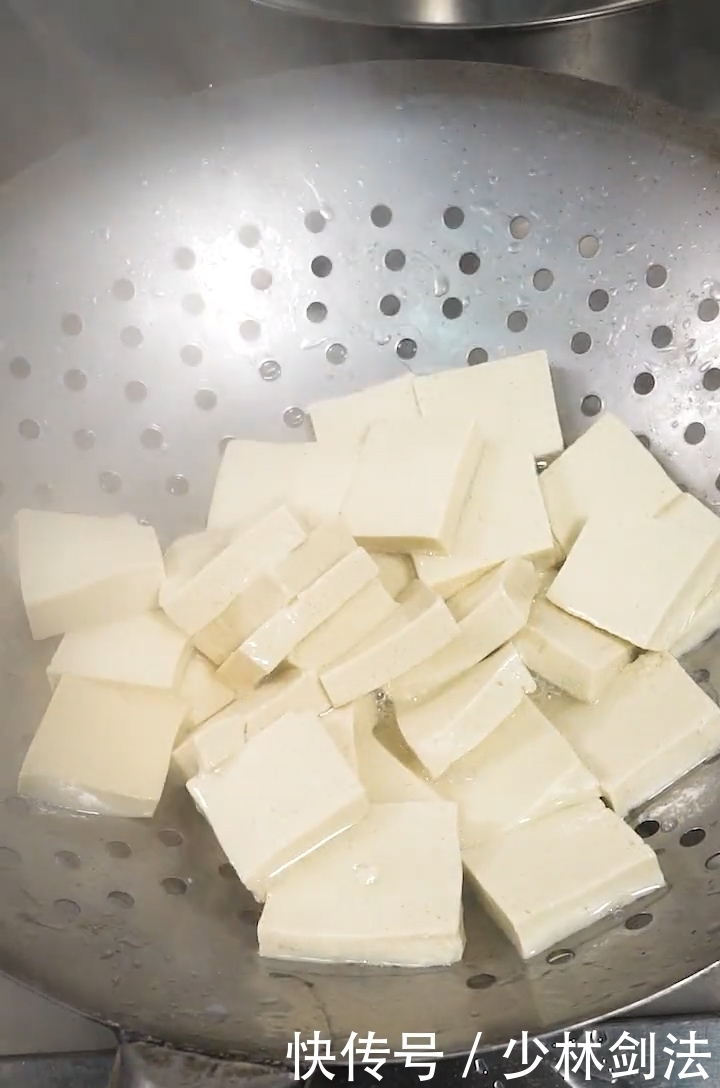 家常豆腐这么做,简单又好吃,大家可以学一学