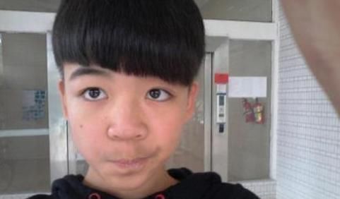 易虎臣:《变形计》最“成功”的富二代,害家庭破产毁掉妹妹一生