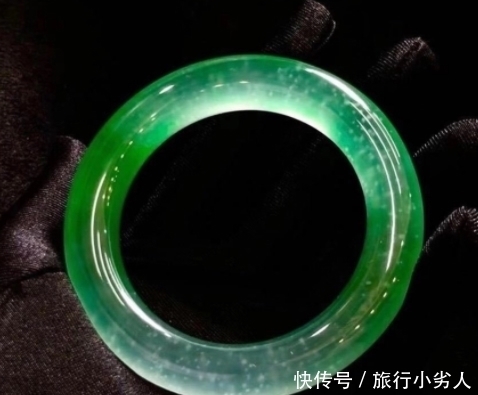 手镯|掌握这五种方法，你也会知道如何挑选翡翠手镯