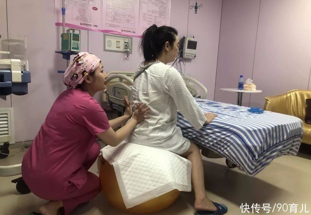 宝宝|产妇宫缩时,肚子里的宝宝有什么反应?又萌又让人感动