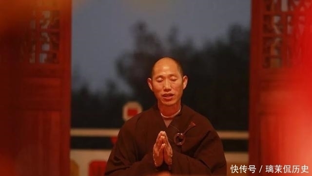 觉定法师:曾割肉救母,用双手修了一座寺庙,一件百衲衣穿43年