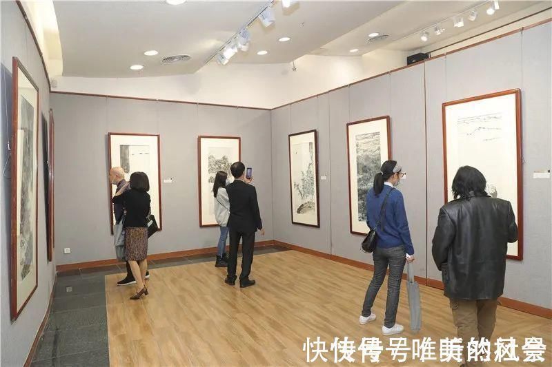 大写意&“关河一望——郭莽园作品展”开幕仪式暨文人画的当代价值学术座谈活动