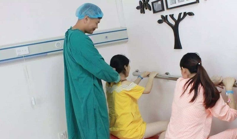 宝宝|丈夫陪老婆生产,月子刚过就提离婚,分娩专家最好别让老公陪产