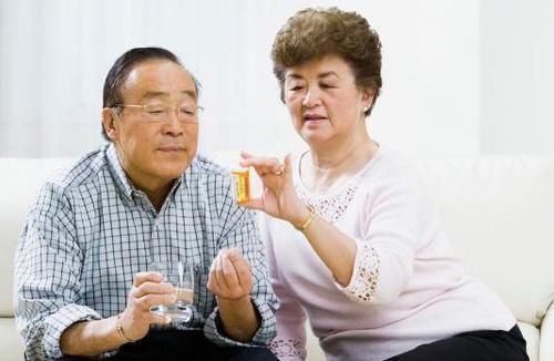 慢性疾病|高血压患者，尽量少做5件事，不然血压会不稳定，一起了解下