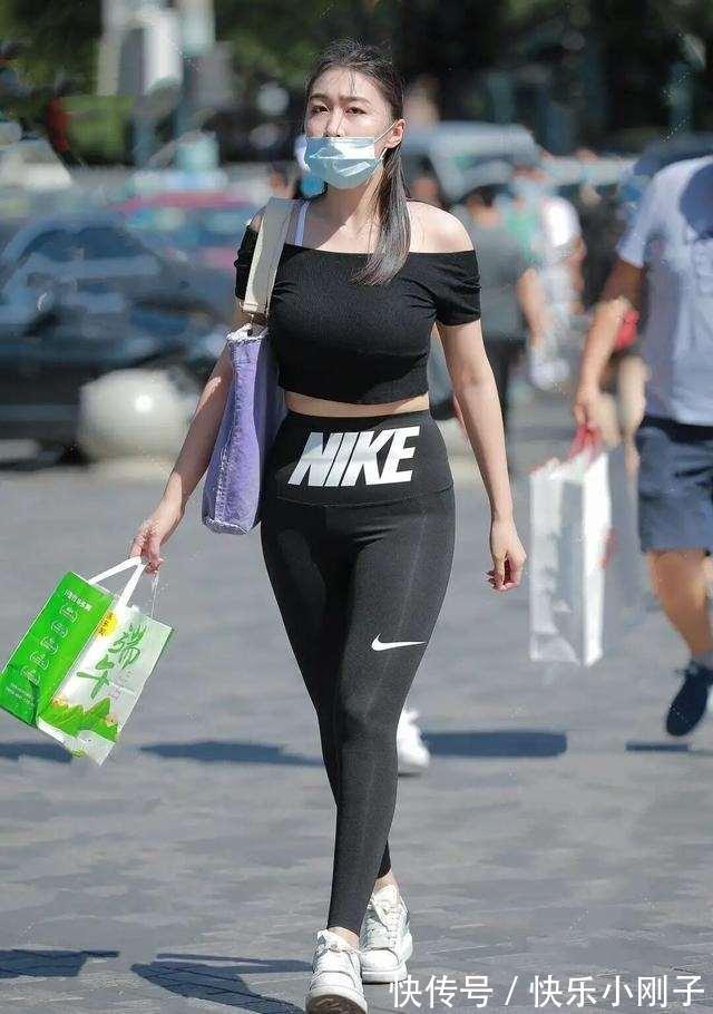 穿搭 超显高的短款打底裤穿搭,用心挑选和搭配的女生,优雅过人