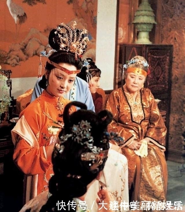 宝钗$王夫人让林黛玉难堪,贾母立刻回击,当众数落薛宝钗