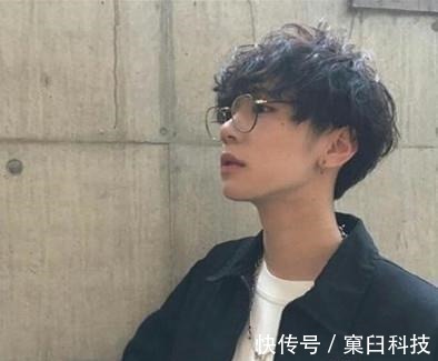 发型 男生自认为很帅,女生却不想看第二眼的几款发型,希望你一个没中